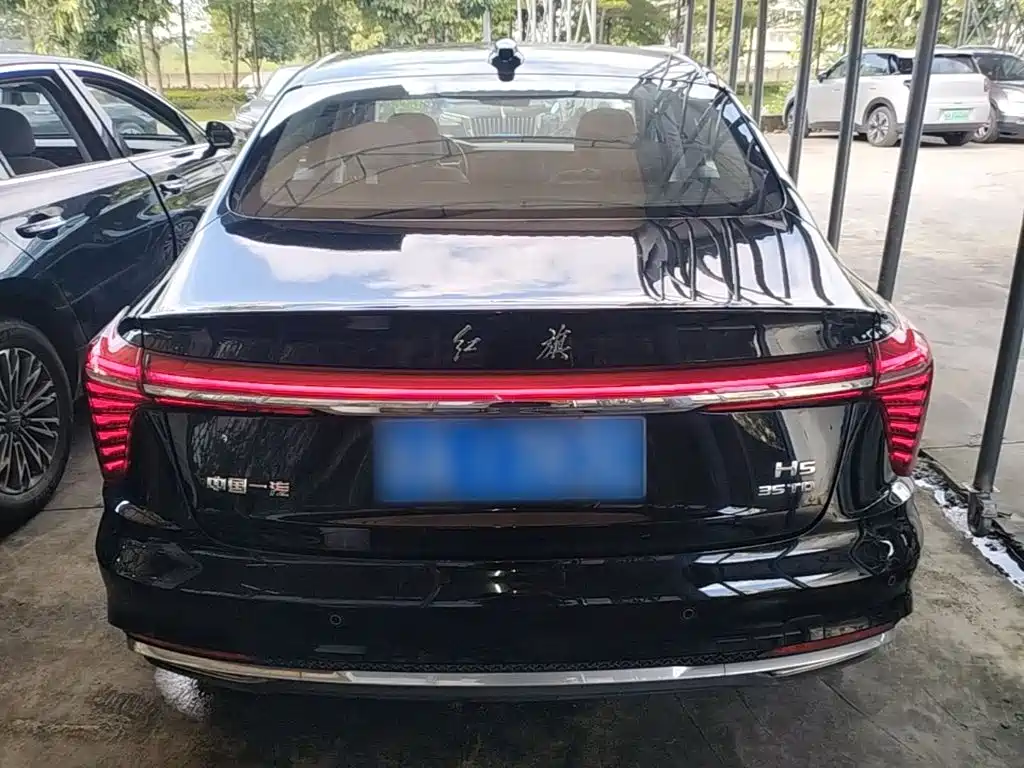 Hongqi Hongqi H5 — миниатюра 6