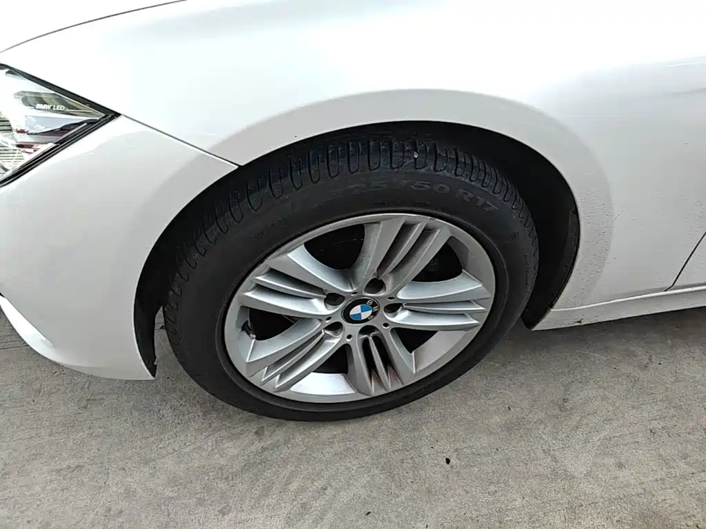 BMW 3 Series — миниатюра 23