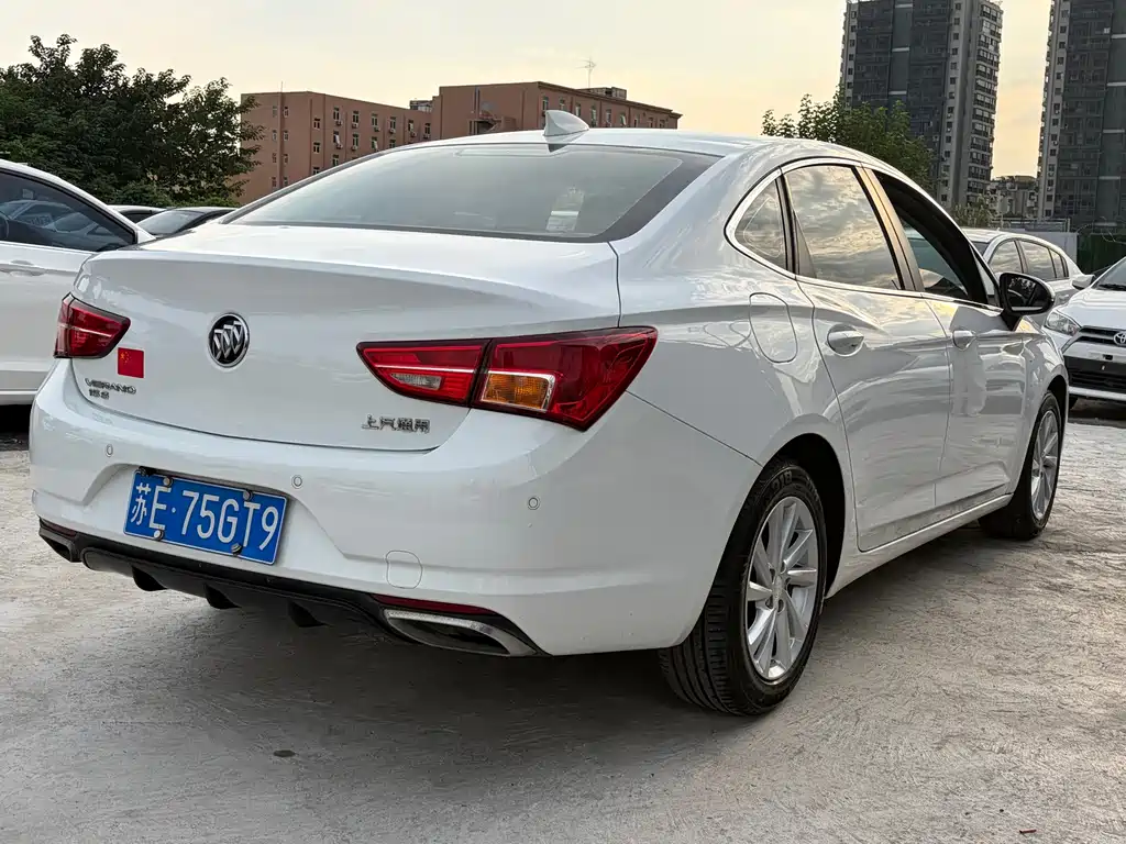 Buick Verano — миниатюра 5