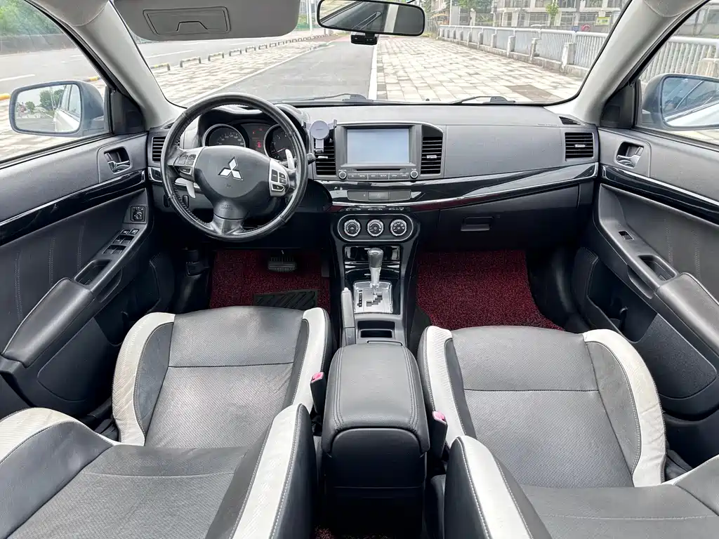 Mitsubishi Lancer EX — миниатюра 12