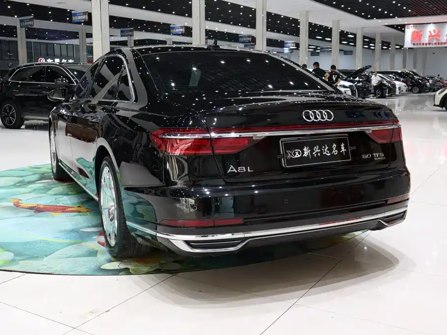 Audi A8 — миниатюра 4