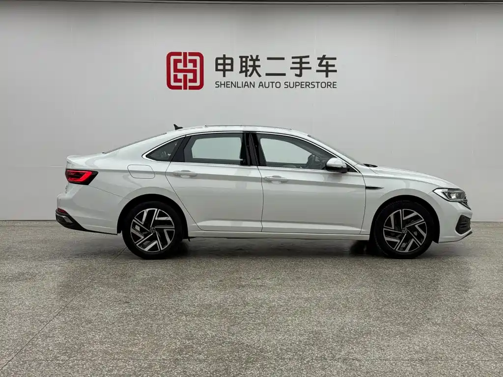 Volkswagen Sagitar — миниатюра 3