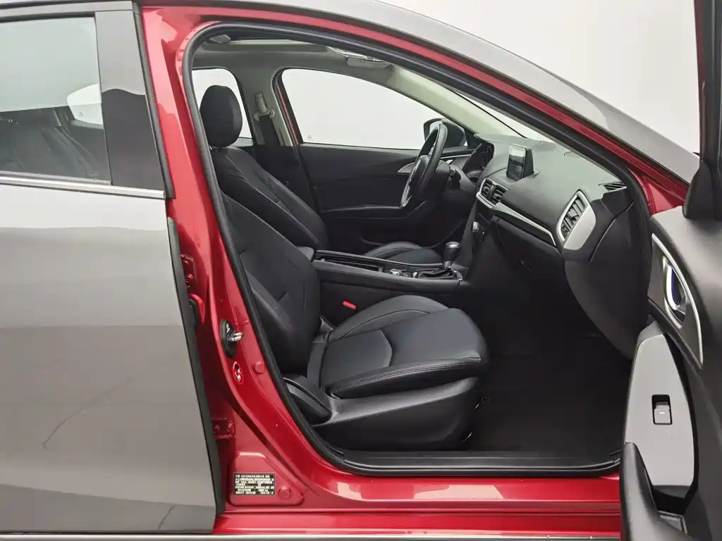 Mazda 3 Axela — миниатюра 23