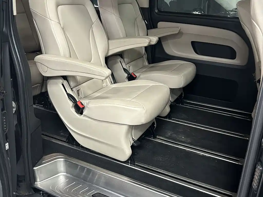 Mercedes-Benz Vito — миниатюра 8