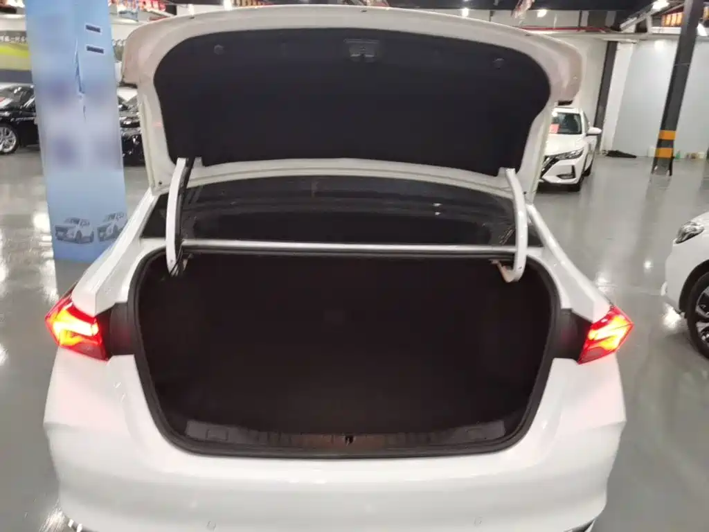 Buick Verano — миниатюра 19