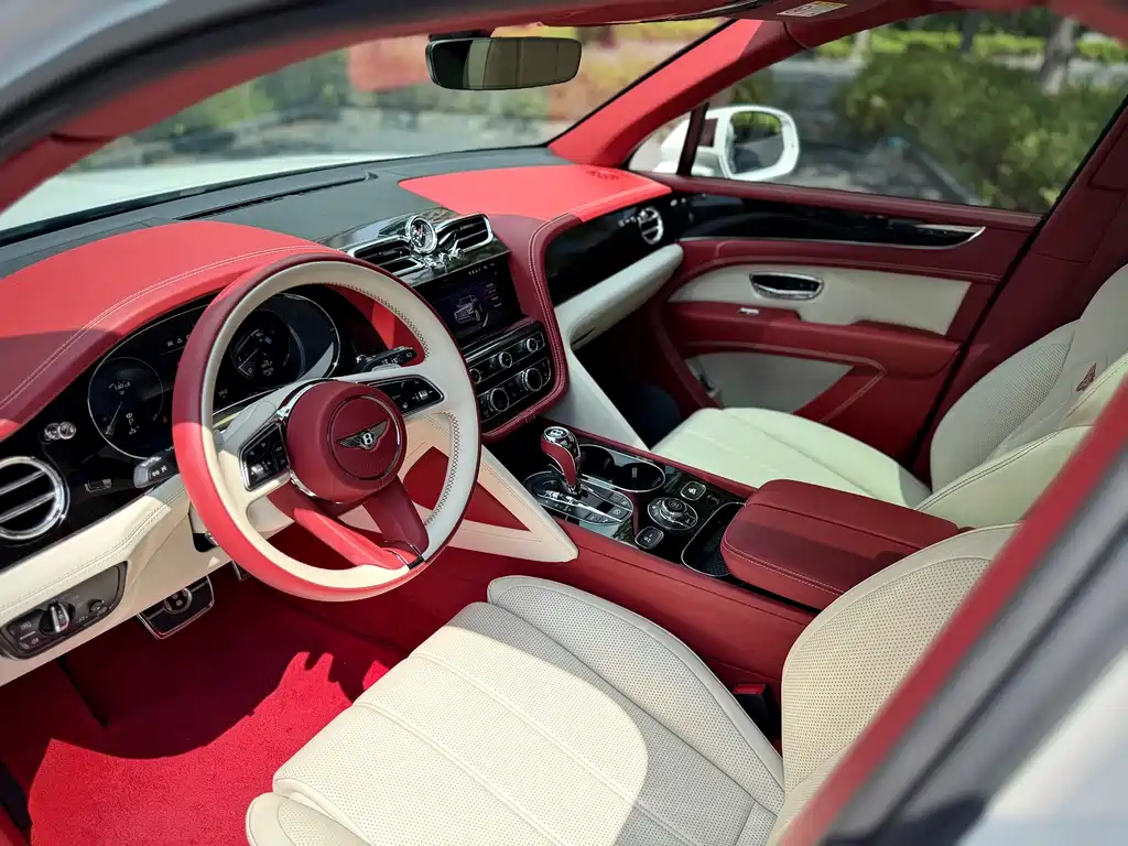 Bentley Bentayga — миниатюра 8