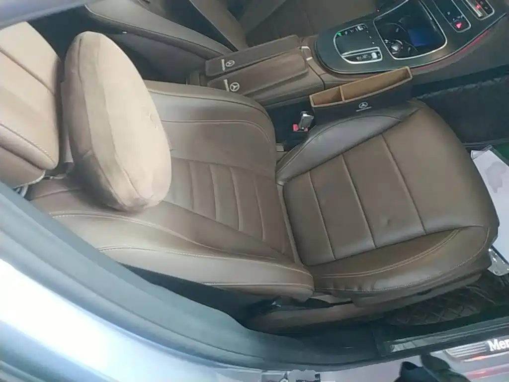 Mercedes-Benz E-Class — миниатюра 25