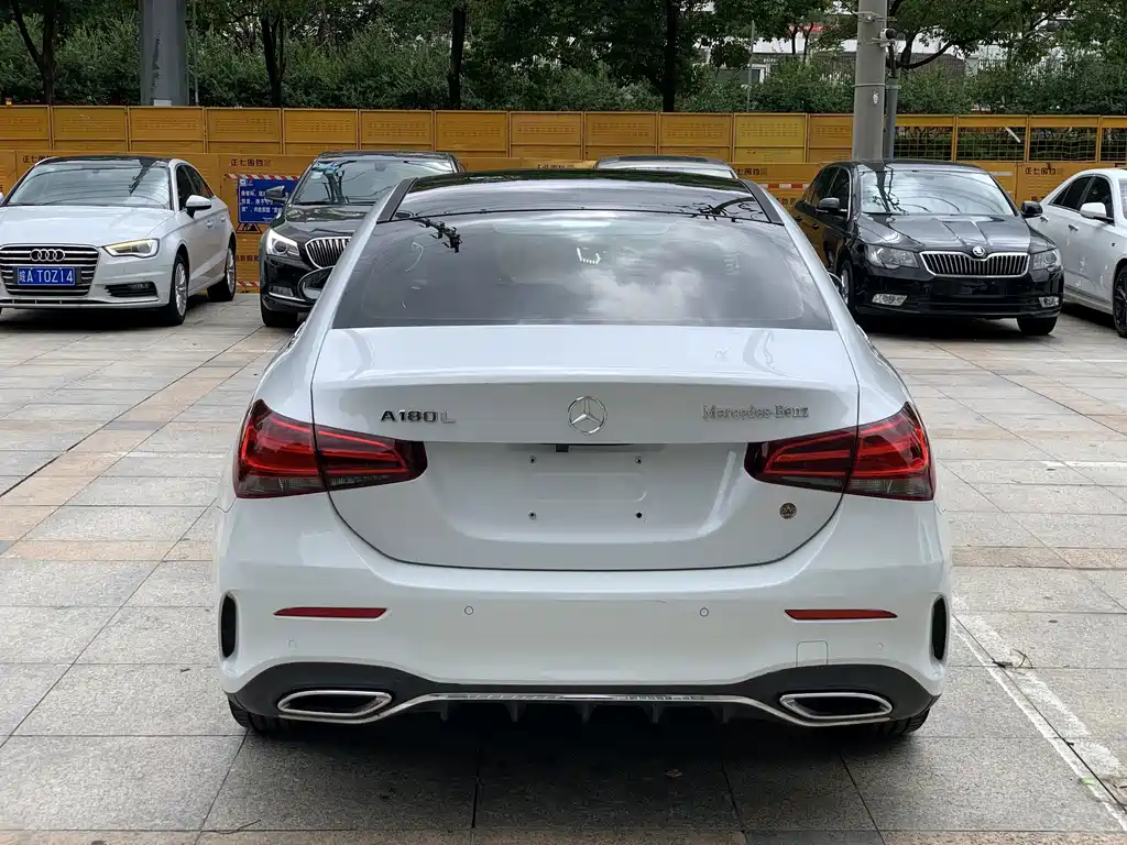 Mercedes-Benz A-Class — миниатюра 6