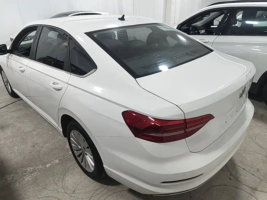Volkswagen Lavida — миниатюра 5