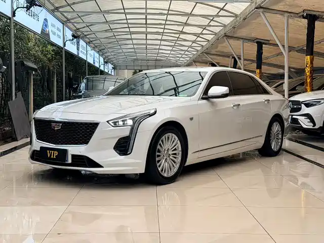 CADILLAC CT6