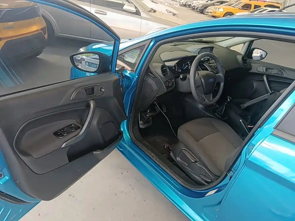 Ford Fiesta — миниатюра 16