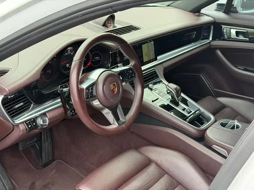 Porsche Panamera — миниатюра 4