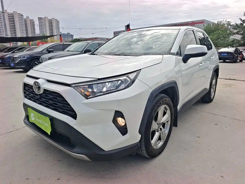 Toyota RAV4 — миниатюра 2