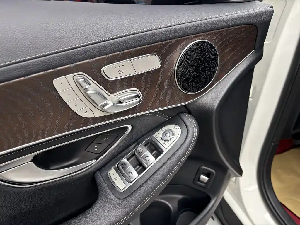 Mercedes-Benz GLC — миниатюра 13
