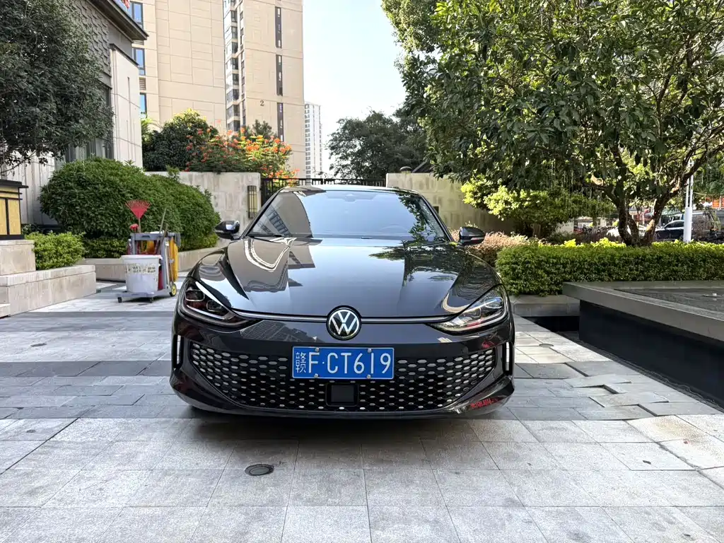 Volkswagen Lamando — миниатюра 2