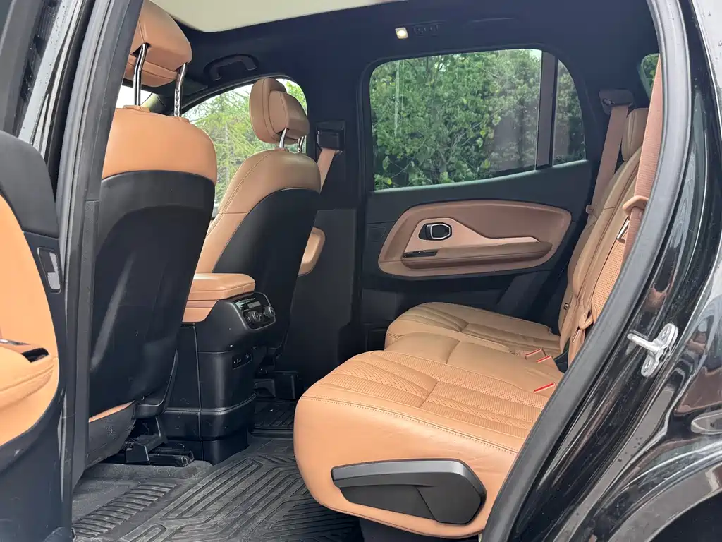 NIO ES8 — миниатюра 15