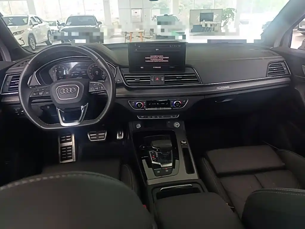Audi Q5L — миниатюра 10