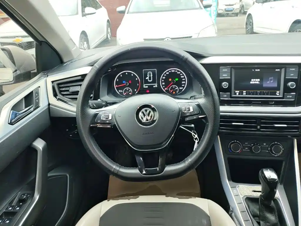 Volkswagen Polo — миниатюра 11