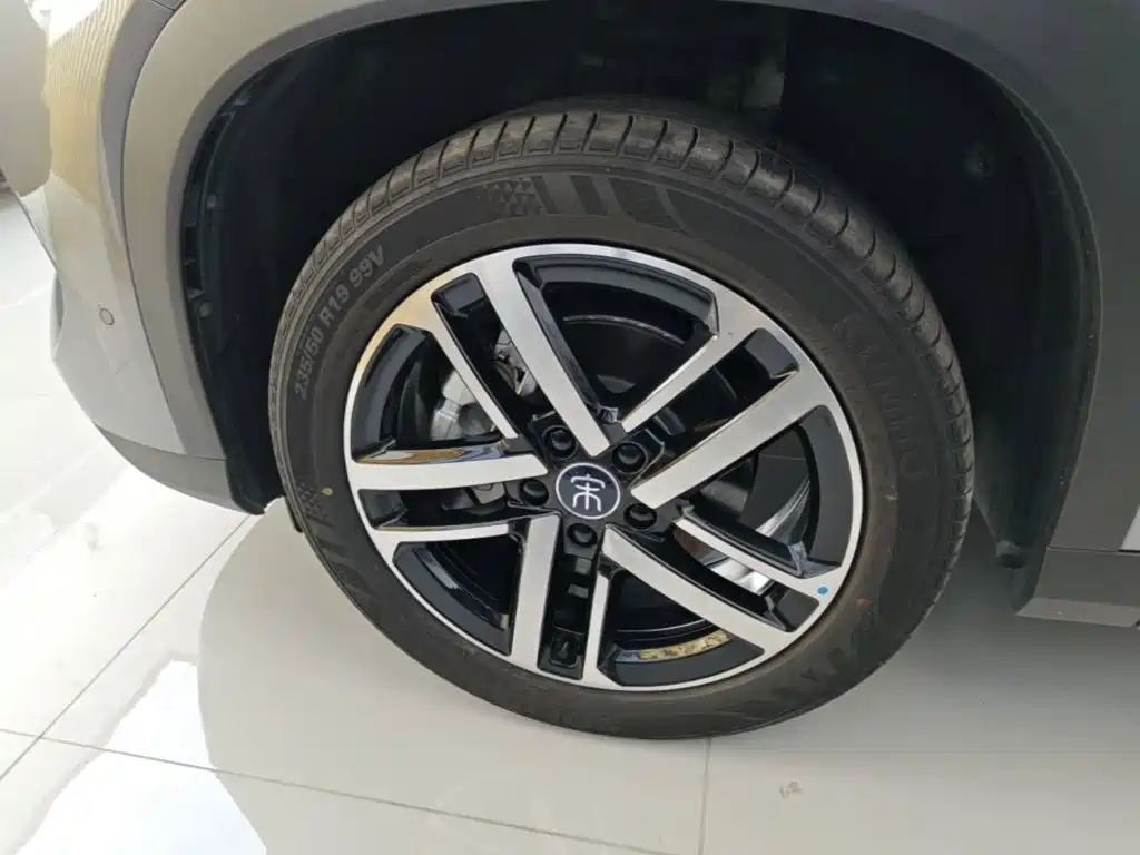 BYD L DM-i — миниатюра 23