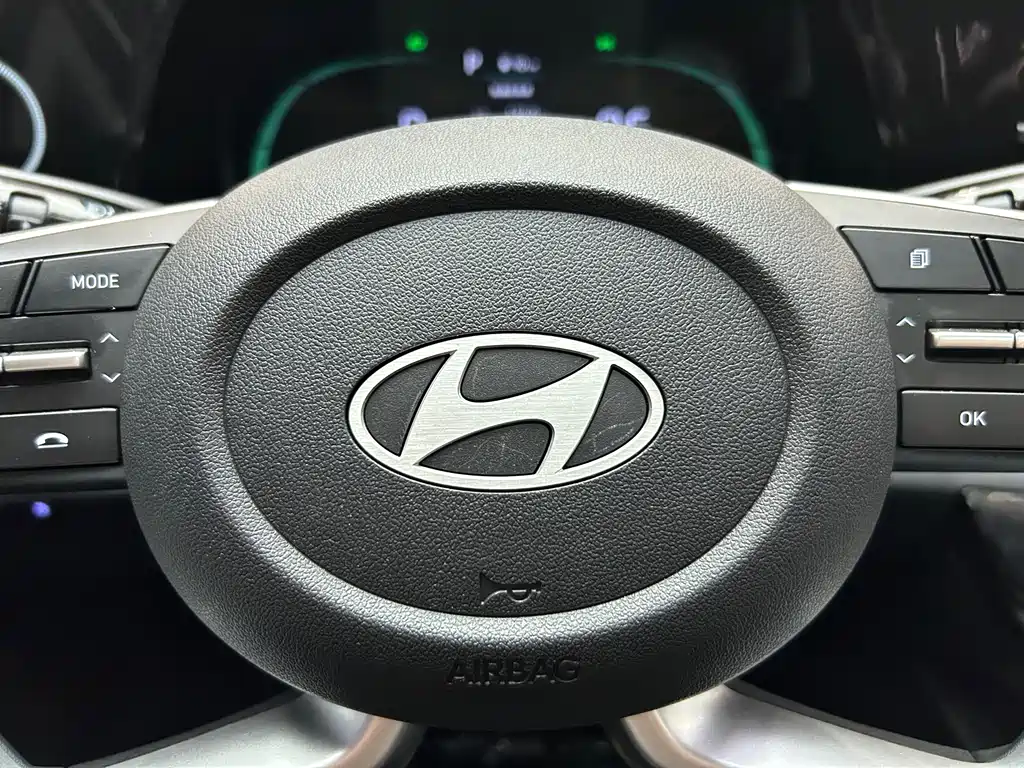Hyundai Elantra — миниатюра 22