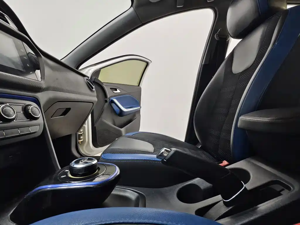 Chery New Energy Tiggo 3xe — миниатюра 11