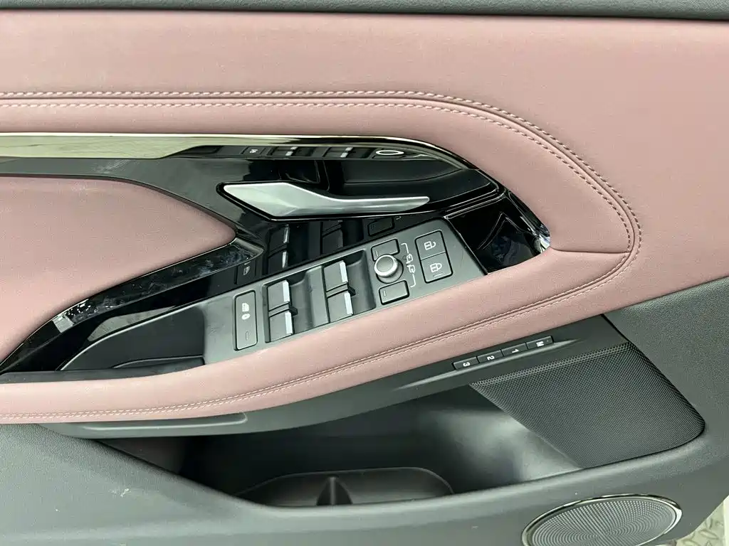 Land Rover Evoque — миниатюра 18