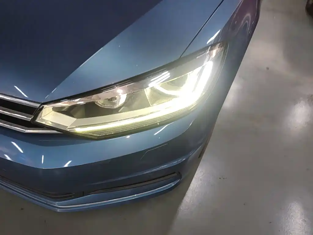 Volkswagen Touran — миниатюра 24
