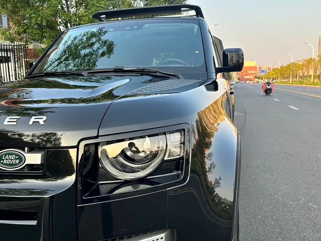 Land Rover Defender — миниатюра 13