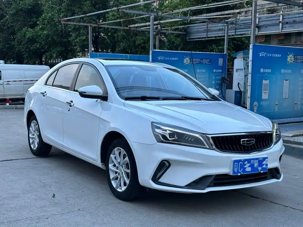 Geely Emgrand — миниатюра 3