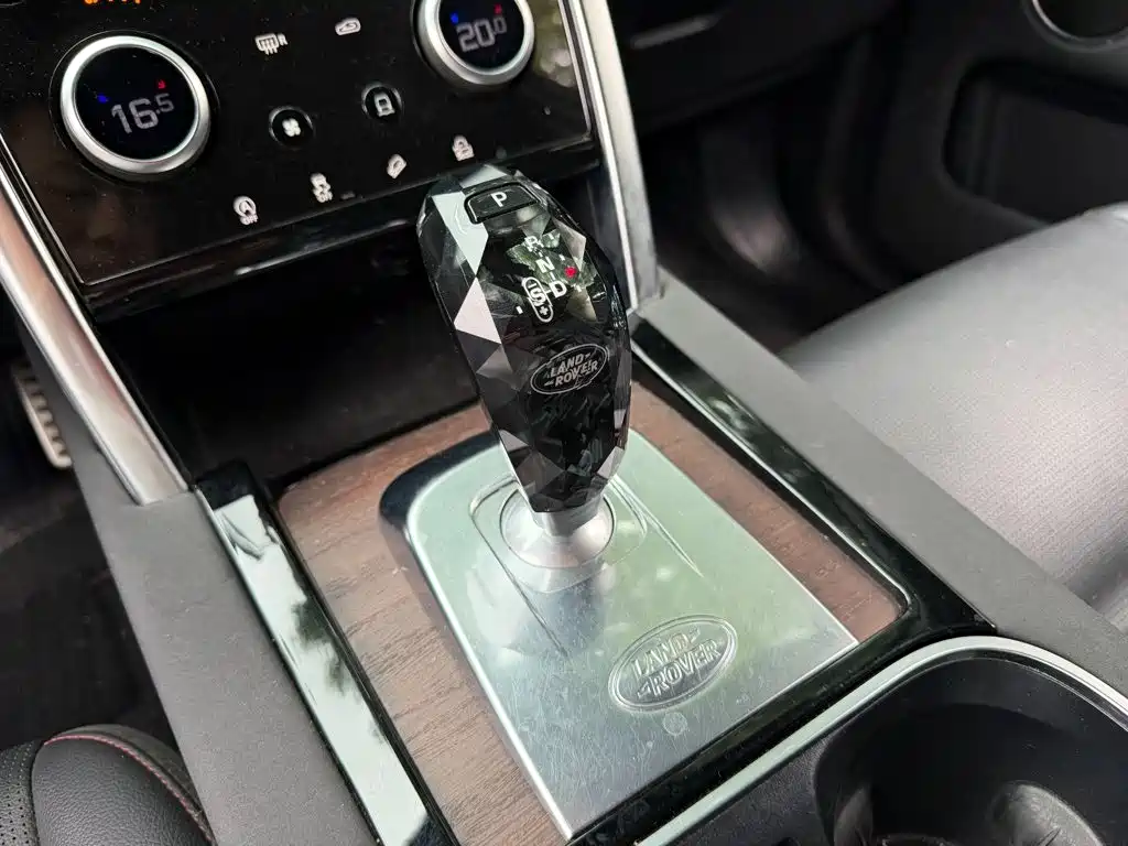 Land Rover Discovery Sport — миниатюра 9