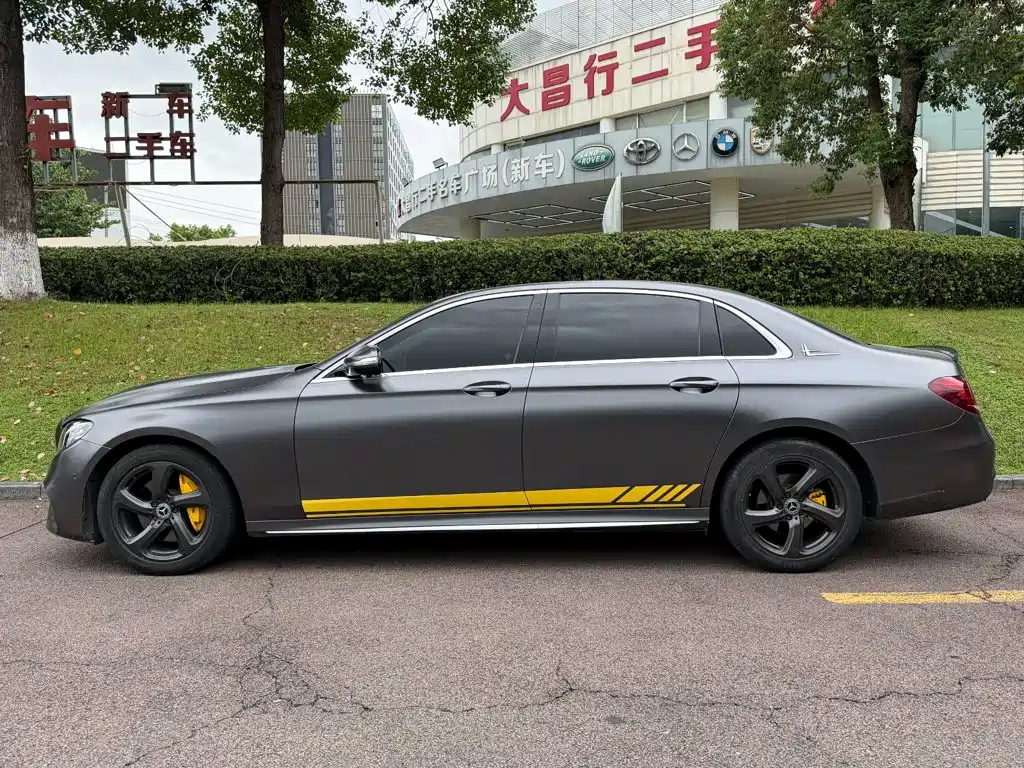 Mercedes-Benz E-Class — миниатюра 3