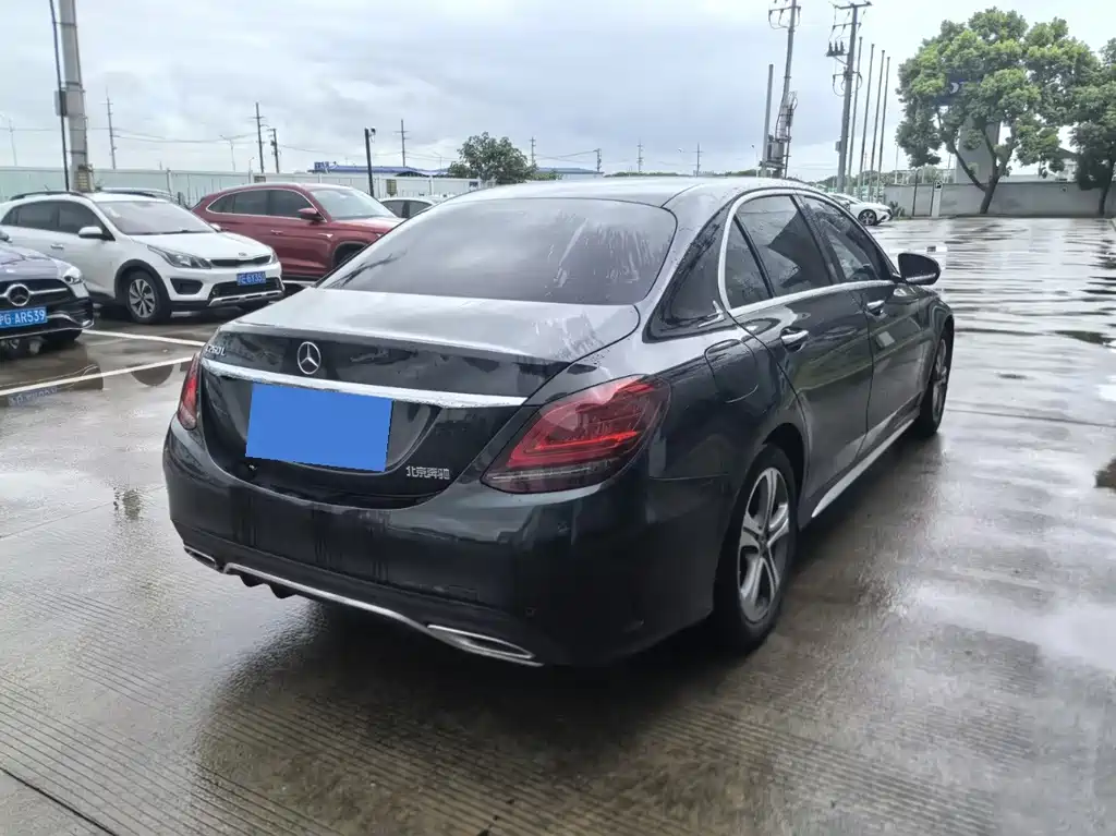 Mercedes-Benz C-Class — миниатюра 4