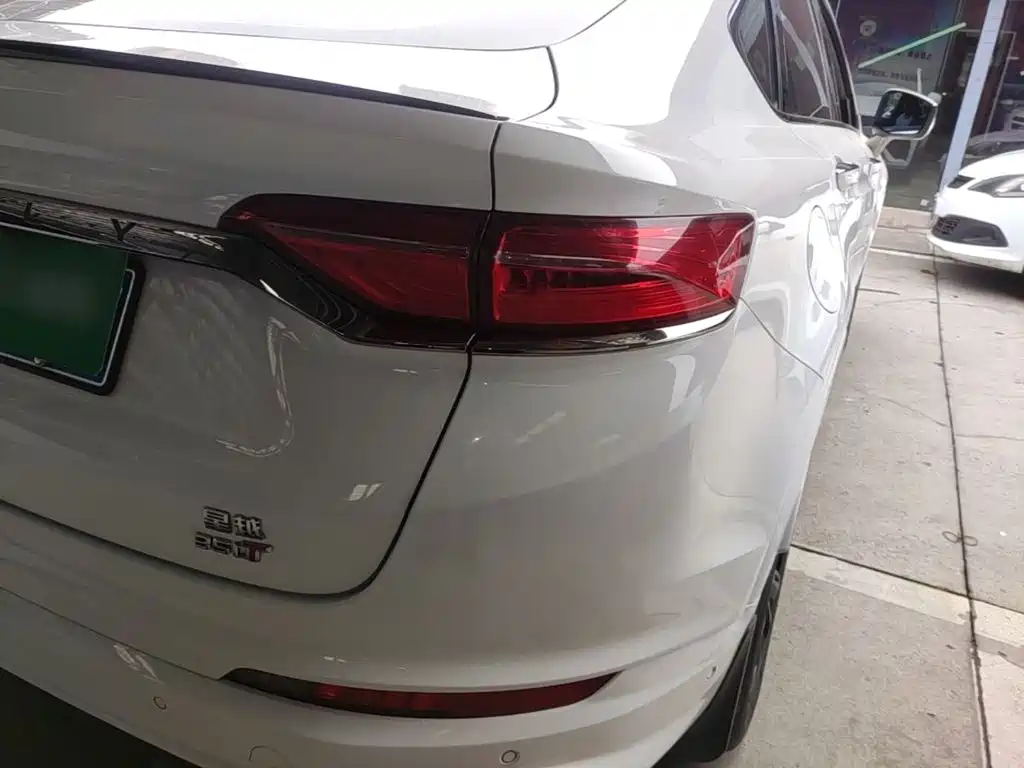 Geely Xingyue — миниатюра 8