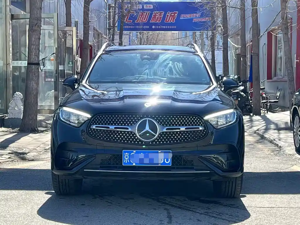 Mercedes-Benz GLC 2023 GLC 260 L 4MATIC Luxury 5 мест