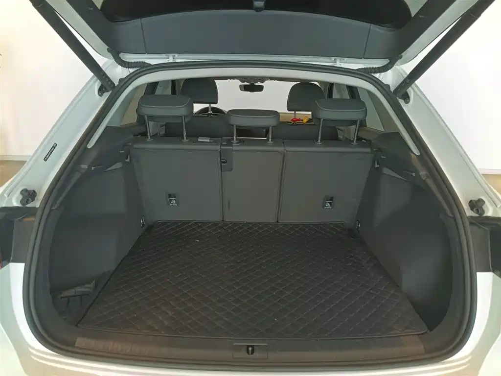 Audi Q3 — миниатюра 8