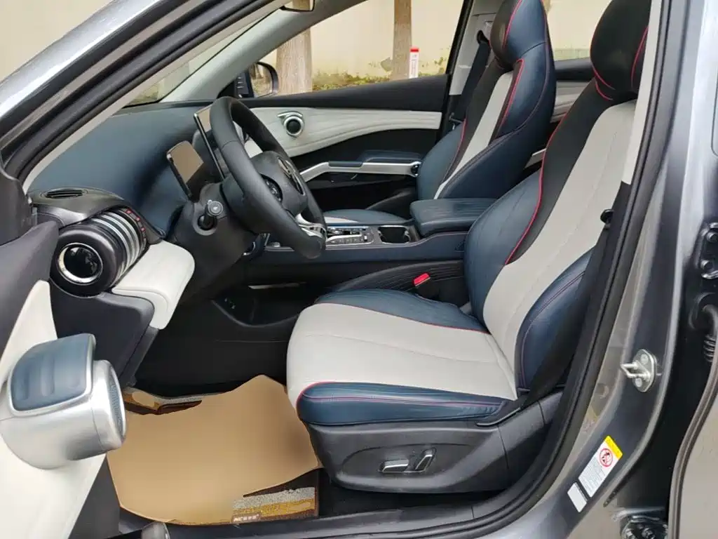 BYD Yuan Plus — миниатюра 15