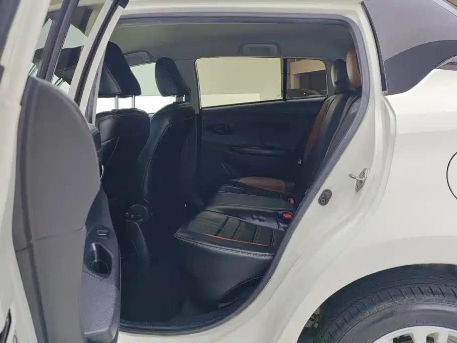 Toyota Vios FS — миниатюра 11