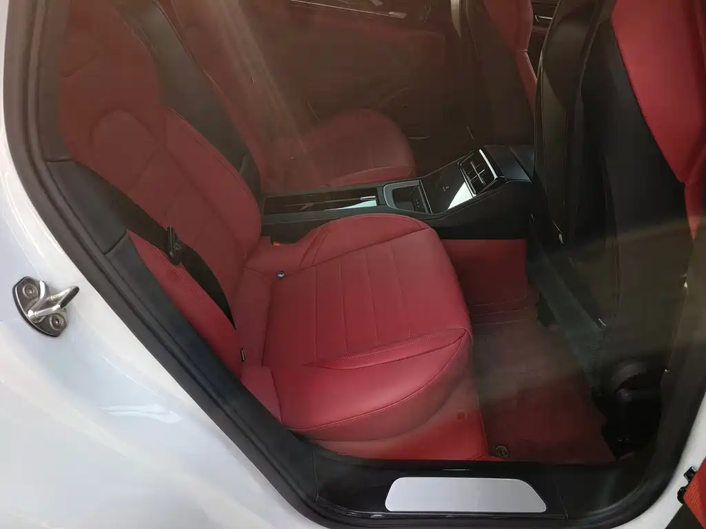 Porsche Panamera — миниатюра 14