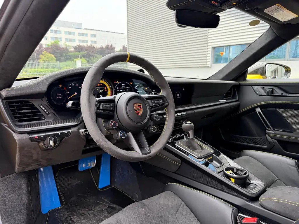Porsche 911 2023 GT3 RS 4.0L