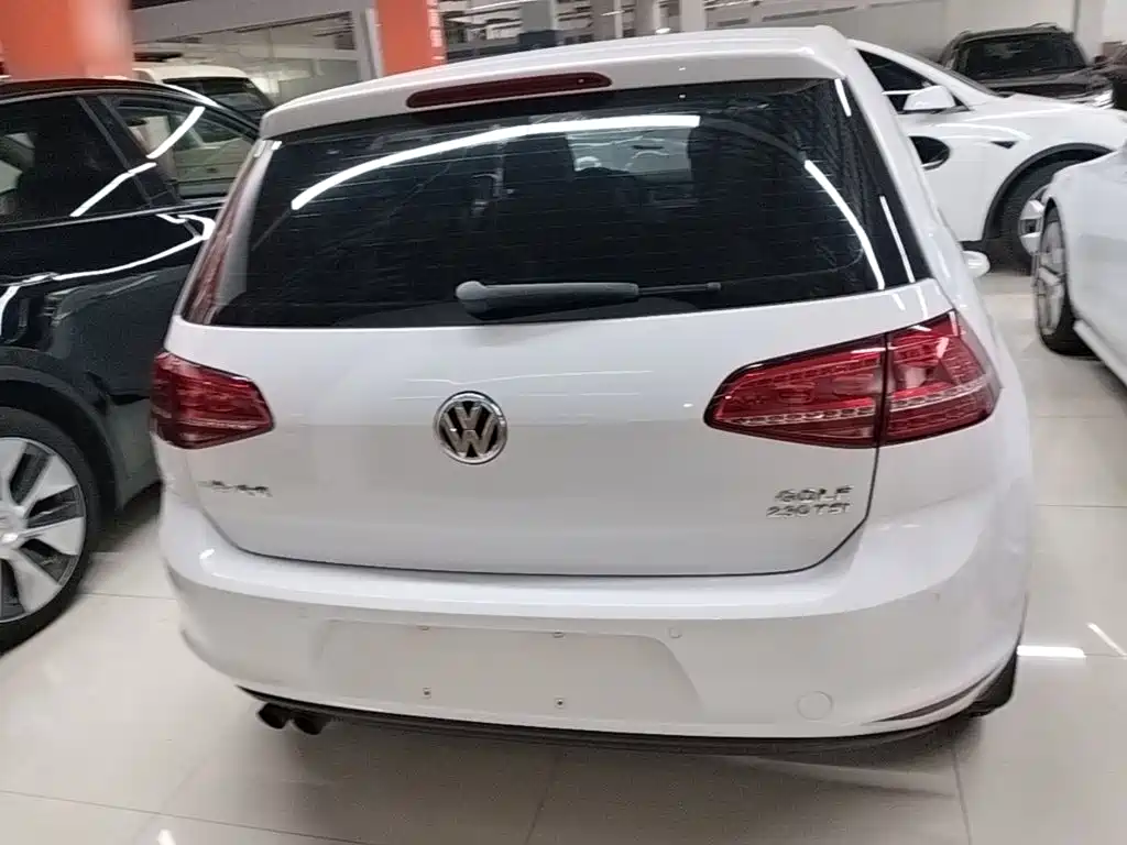 Volkswagen Golf — миниатюра 6