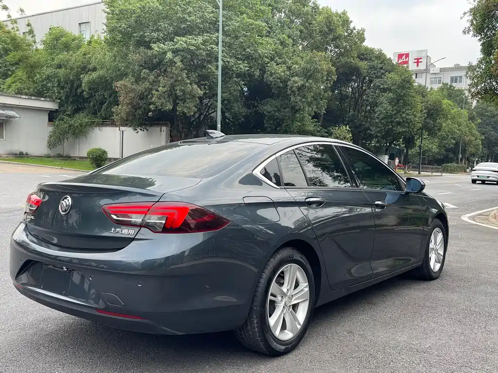 Buick Regal — миниатюра 5