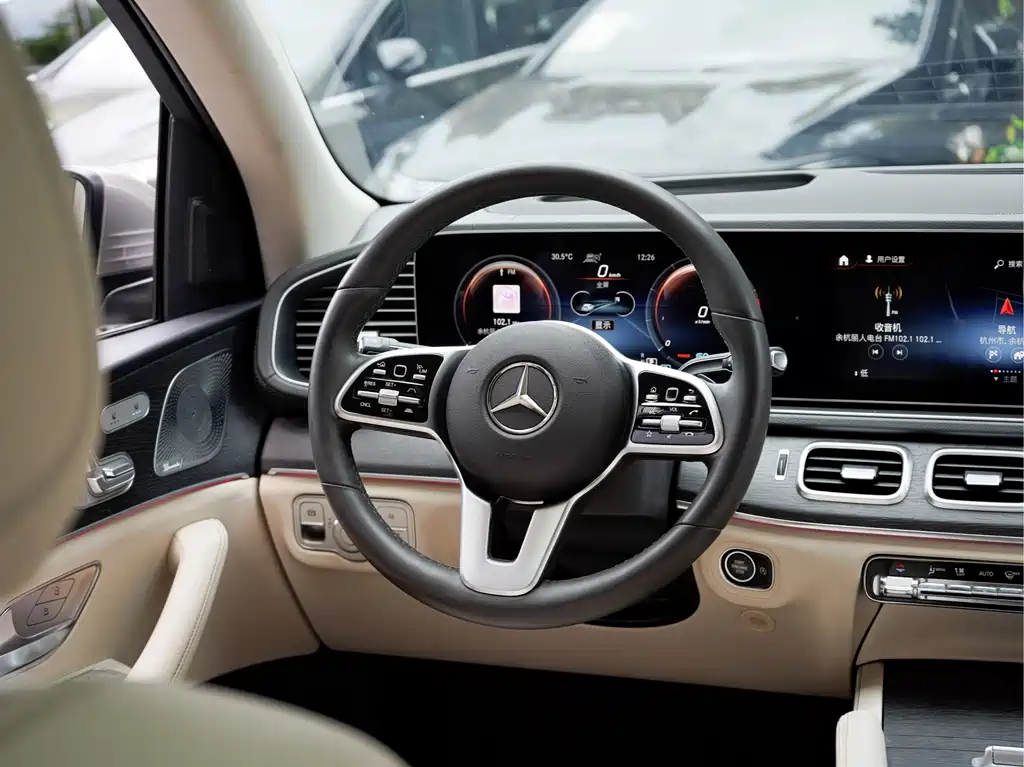 Mercedes-Benz GLE (Import) — миниатюра 13