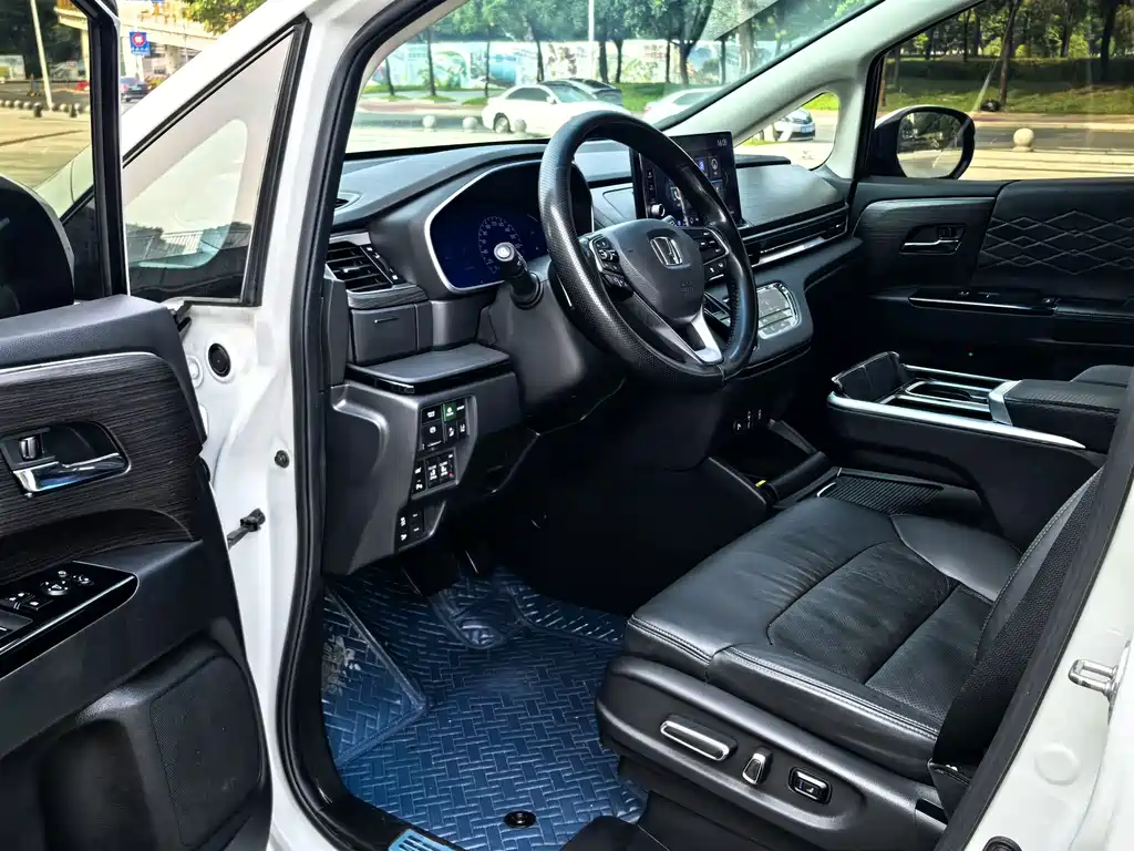 Honda Elysion — миниатюра 8