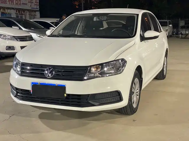 VOLKSWAGEN SANTANA 2021