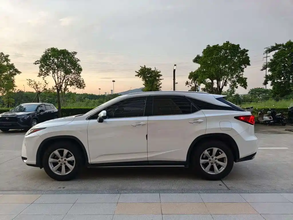 Lexus RX — миниатюра 3