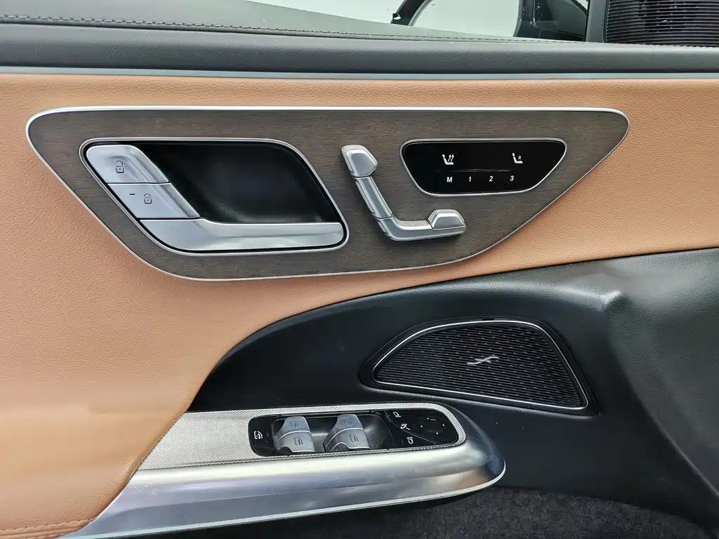 Mercedes-Benz E-Class New Energy — миниатюра 17