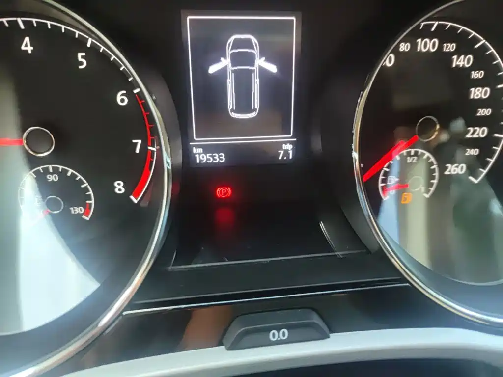 Volkswagen Touran — миниатюра 8
