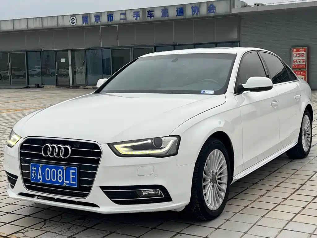 Audi A4L 2016