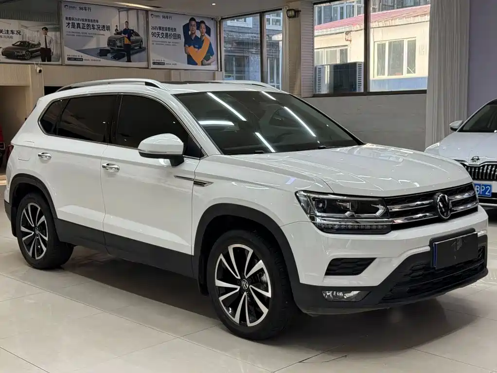 Volkswagen Tharu — миниатюра 3