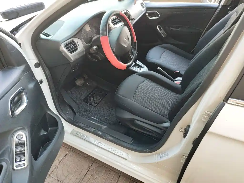 Peugeot 301 — миниатюра 12